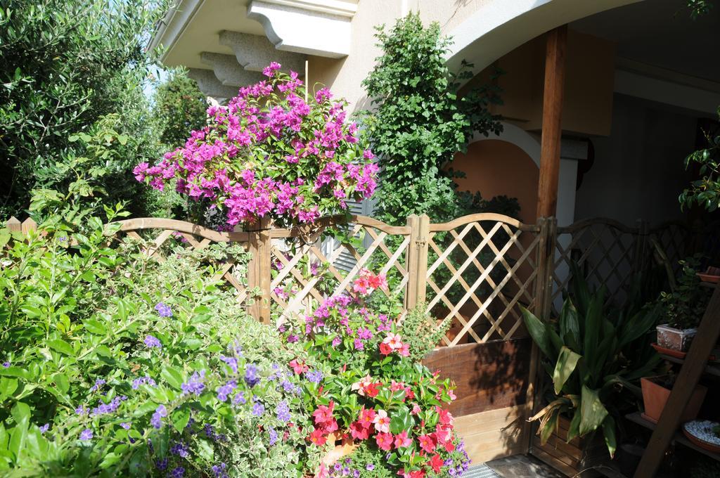 Taverna Derosas Apartment Голфо Аранчи Екстериор снимка